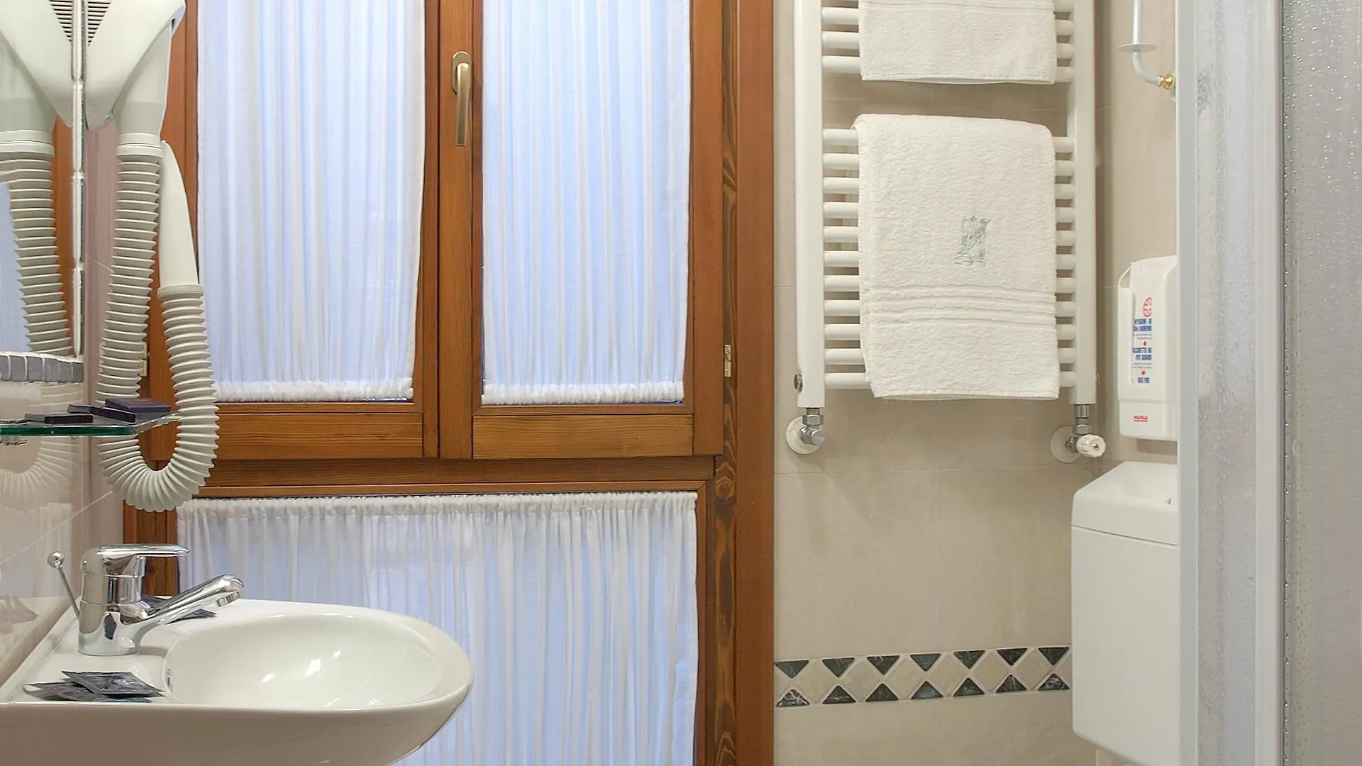 **  Atlantide Hotel Venedig Italien